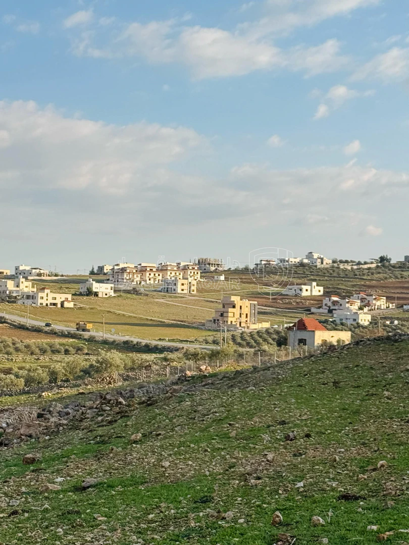 أرض في اربد هام حوض البرانس / طريق البترول  - 135,000 دأ - صورة 1