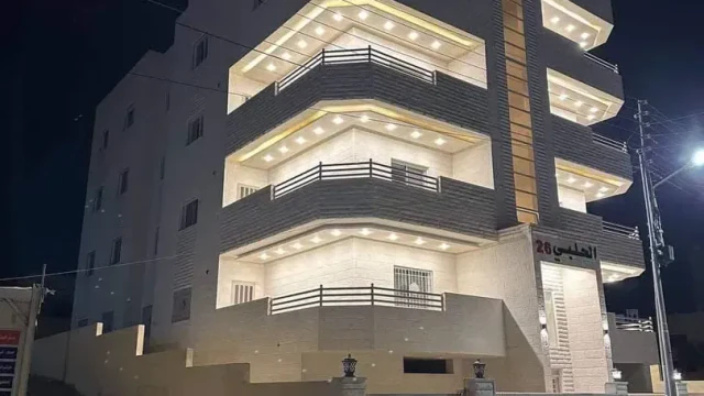 شقة - الزرقاء الجديدة - بالقرب من فندق الجوارة  - 65000 دأ