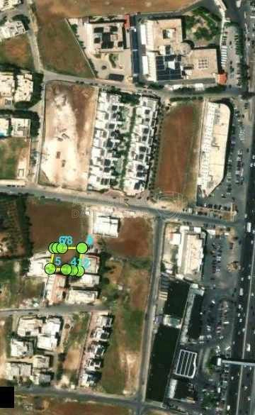 أرض في الظهير دخله مجمع ابو جاموس مباشره  - 550,000 دأ - صورة 1