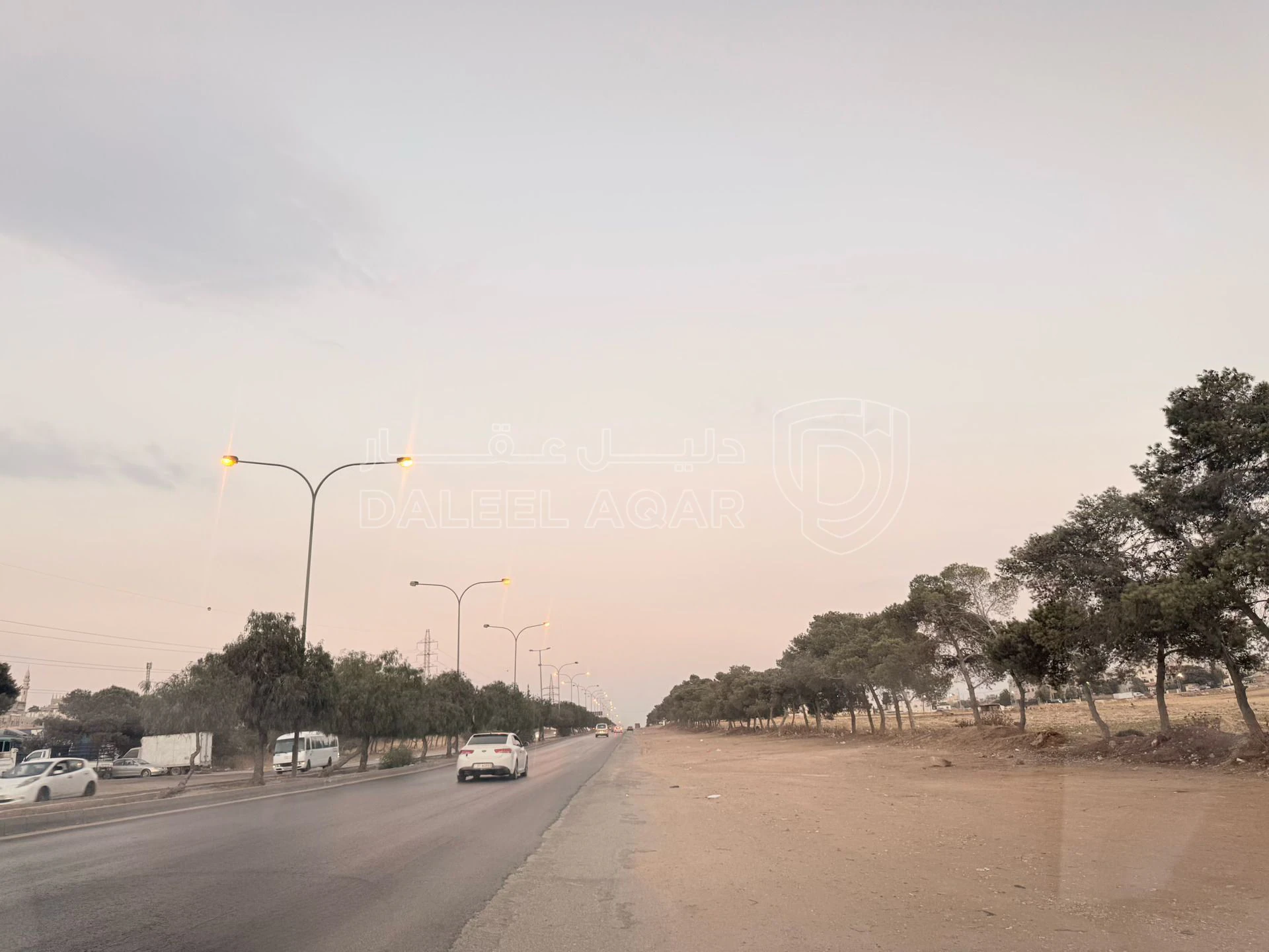 أرض في أرض تجارية للبيع على شارع مادبا الرئيسي – 978 م - 293,400 دأ - صورة 6