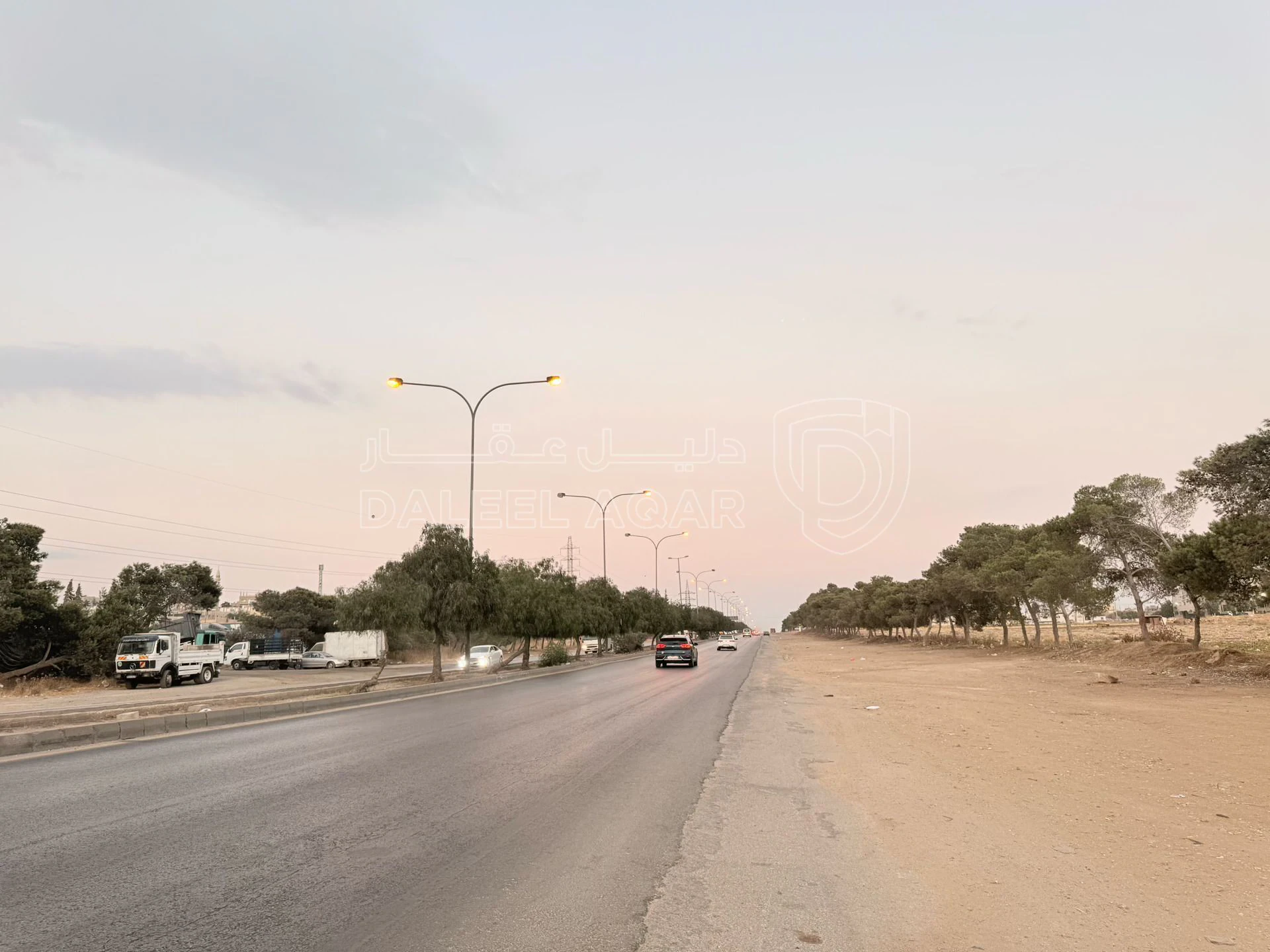 أرض في أرض تجارية للبيع على شارع مادبا الرئيسي – 978 م - 293,400 دأ - صورة 4