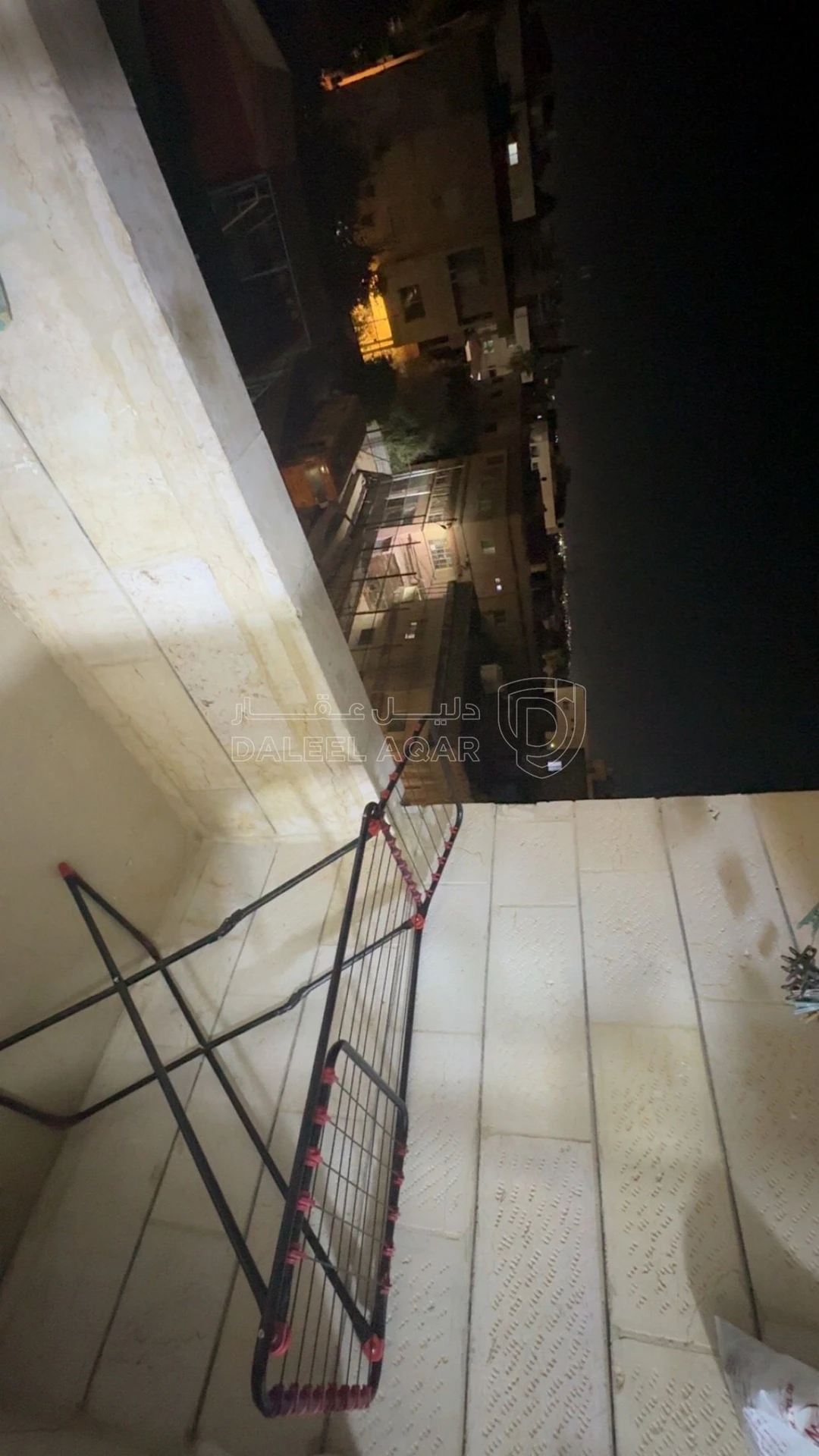 شقة في حي الجامعة_شارع طرابلس_مقابل اكادمية وروضة الفرح  - 22,000 دأ - صورة 1
