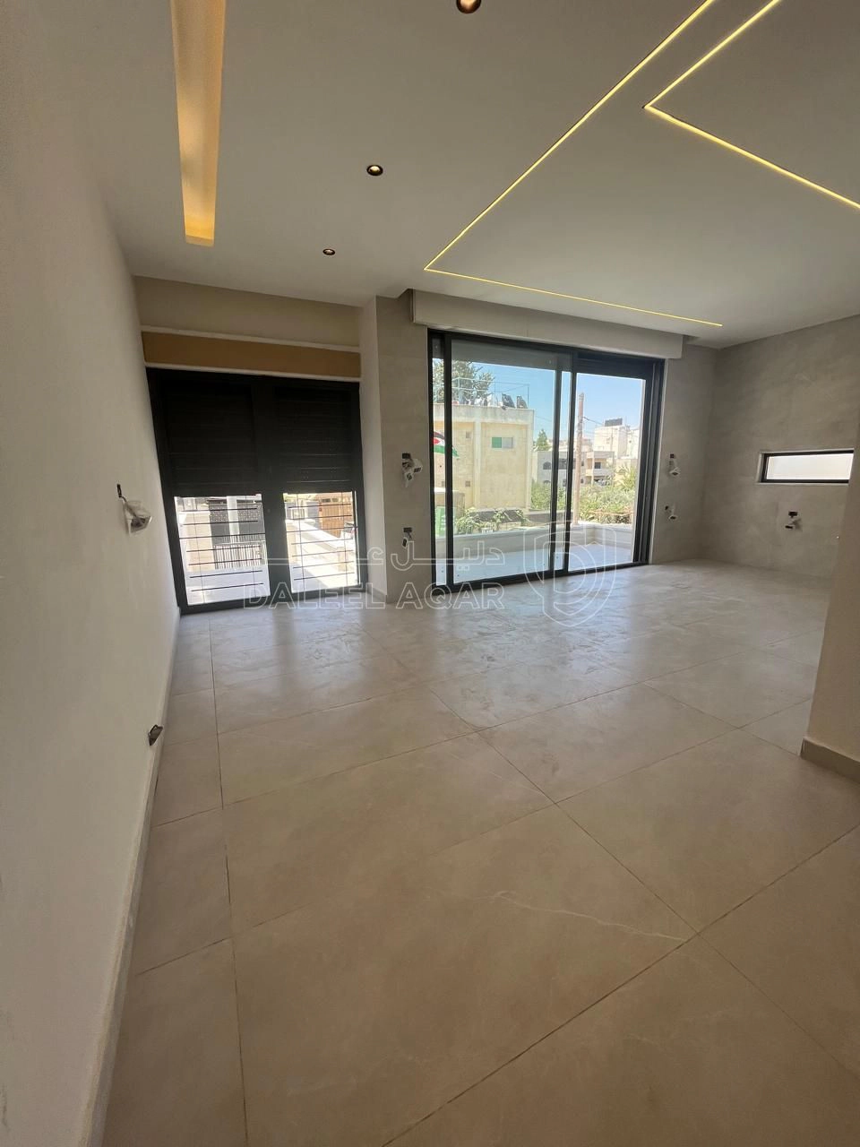 شقة في شقة شبه ارضي للبيع في مرج الحمام اسكان عالية - 140,000 دأ - صورة 1