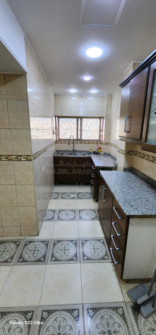 شقة في عمان الذراع الغربي - 25,000 دأ - صورة 1