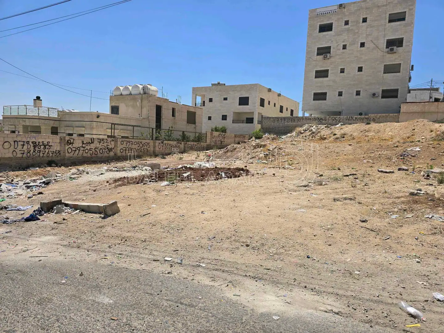 أرض في عمان- الجويدة-حوض المستندات وام زعرورة - 103,000 دأ - صورة 1