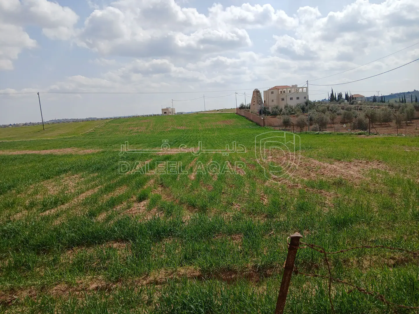 أرض في الاشعل قرب لب - 52,000 دأ - صورة 1
