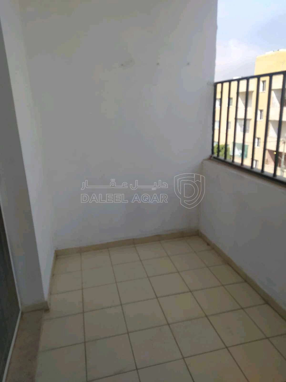 شقة في شقة للبيع بالقرب من مستشفى النديم مادبا - 18,000 دأ - صورة 1