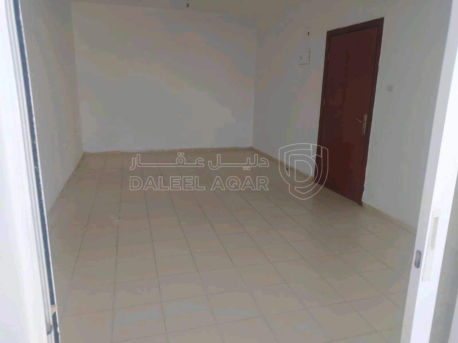 شقة في شقة للبيع بالقرب من مستشفى النديم مادبا - 18,000 دأ - صورة 1