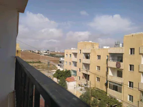 شقة في شقة للبيع بالقرب من مستشفى النديم مادبا - 18,000 دأ - صورة NaN