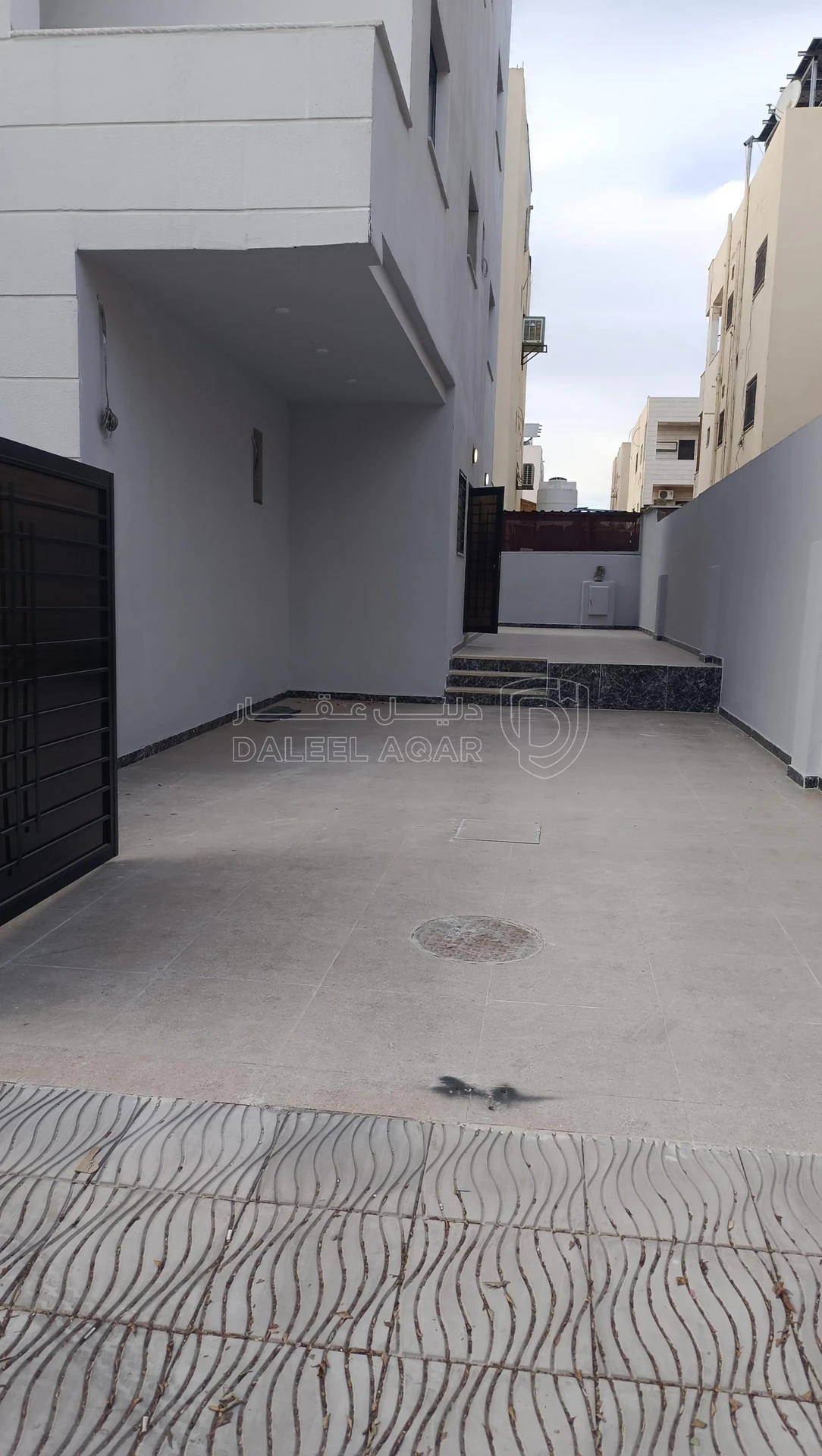 شقة في العقبه العاشره رديف شارع الكويت - 43,000 دأ - صورة 10