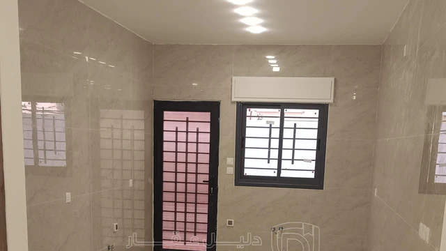 شقة في العقبه العاشره رديف شارع الكويت - 43,000 دأ - صورة NaN