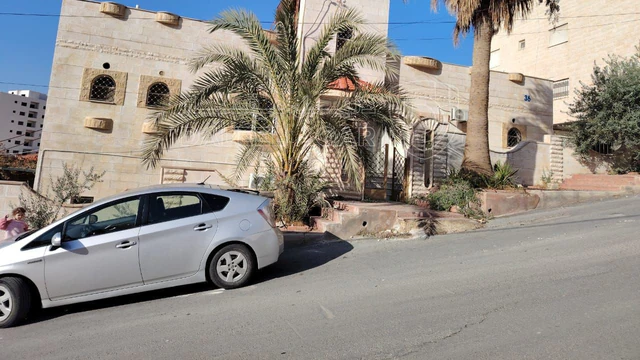 فيلا/منزل في شارع ابن قيم الجوزية، بناية 36 - 270,000 دأ - صورة NaN