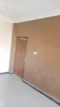 شقة - محافظة مادبا الحي الشرقي شقه للبيع بسعر مغري قرب مدرسه ابو عبيده و مدرسه الفكر - 17000 دأ