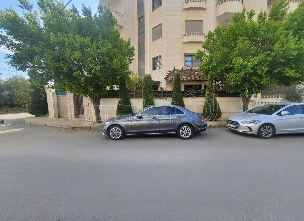 شقة في شقة ارضية للبيع مقابل الحرية مول - 105,000 دأ - صورة 1