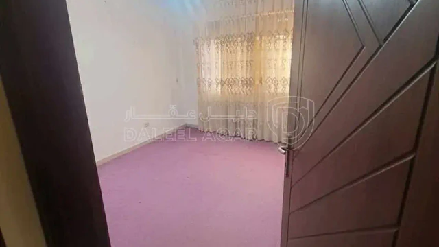 شقة - شقة ارضية للبيع مقابل الحرية مول - 95000 دأ