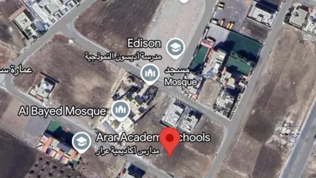 أرض - اربد ايدون بجانب مسجد البايض  - 165000 دأ