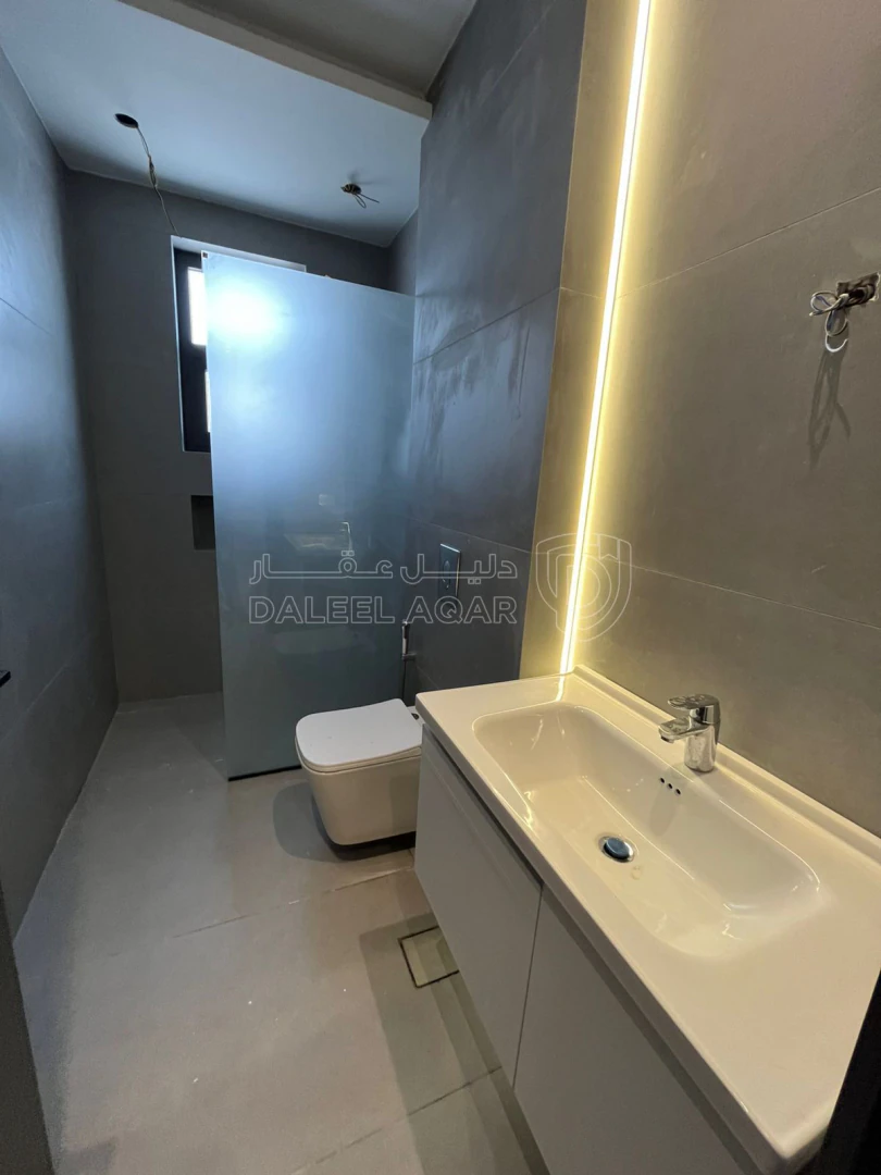 شقة في ثالث مع روف في اجمل مناطق خلدا و بأفخم التشطيبات - 200,000 دأ - صورة 1