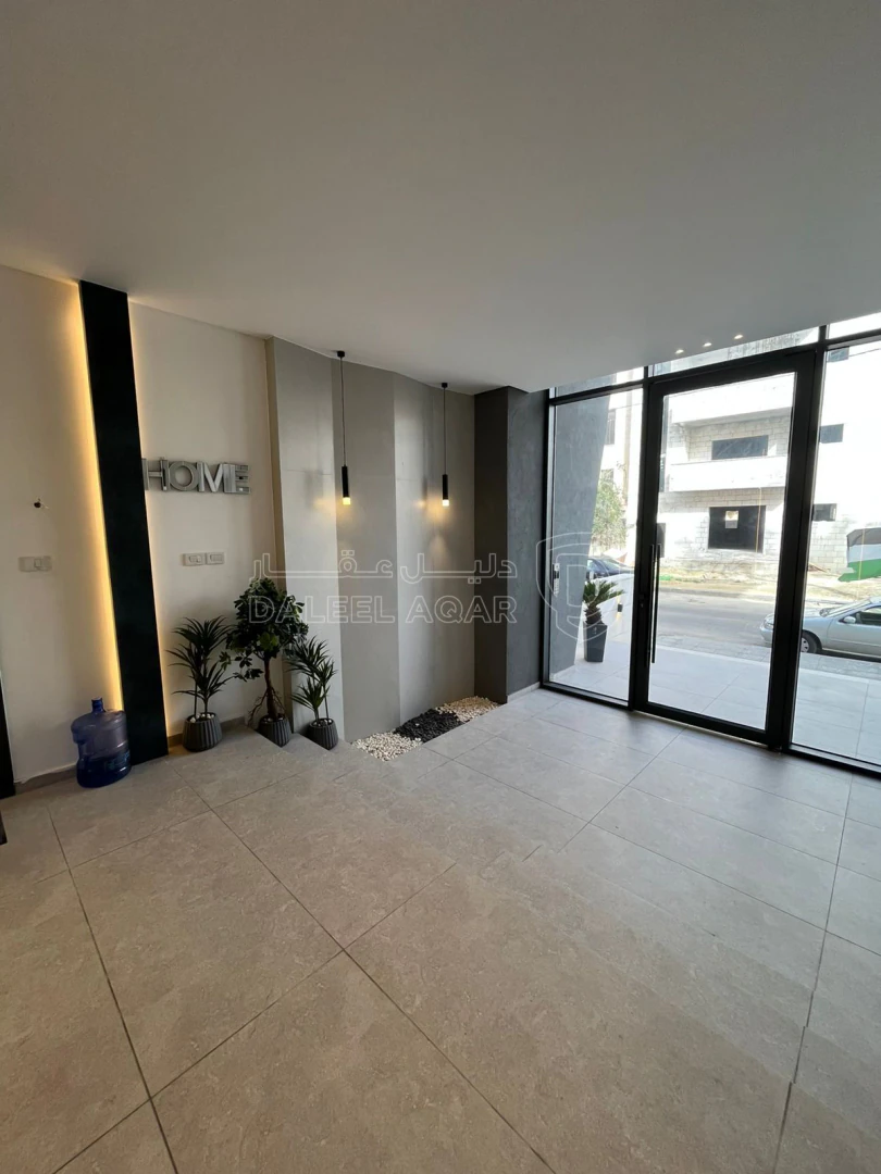 شقة في ثالث مع روف في اجمل مناطق خلدا و بأفخم التشطيبات - 200,000 دأ - صورة 1