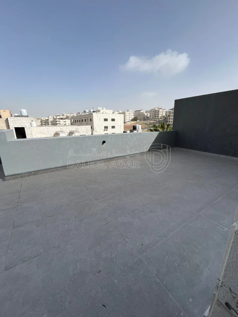 شقة في ثالث مع روف في اجمل مناطق خلدا و بأفخم التشطيبات - 200,000 دأ - صورة 1