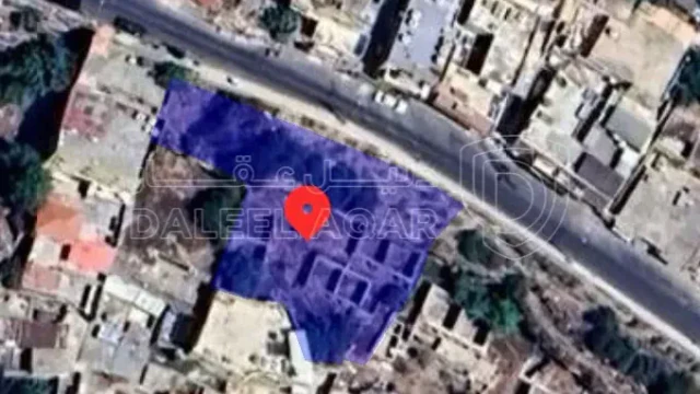 أرض - جبل عمان شارع خرفان مطلي على امانه عمان واسط البلد يوجد بها منسوب تحت الشارع واجهه الارض على الشارع 42 م تنظيم تجاري سكني ضمن سكن د - 150000 دأ