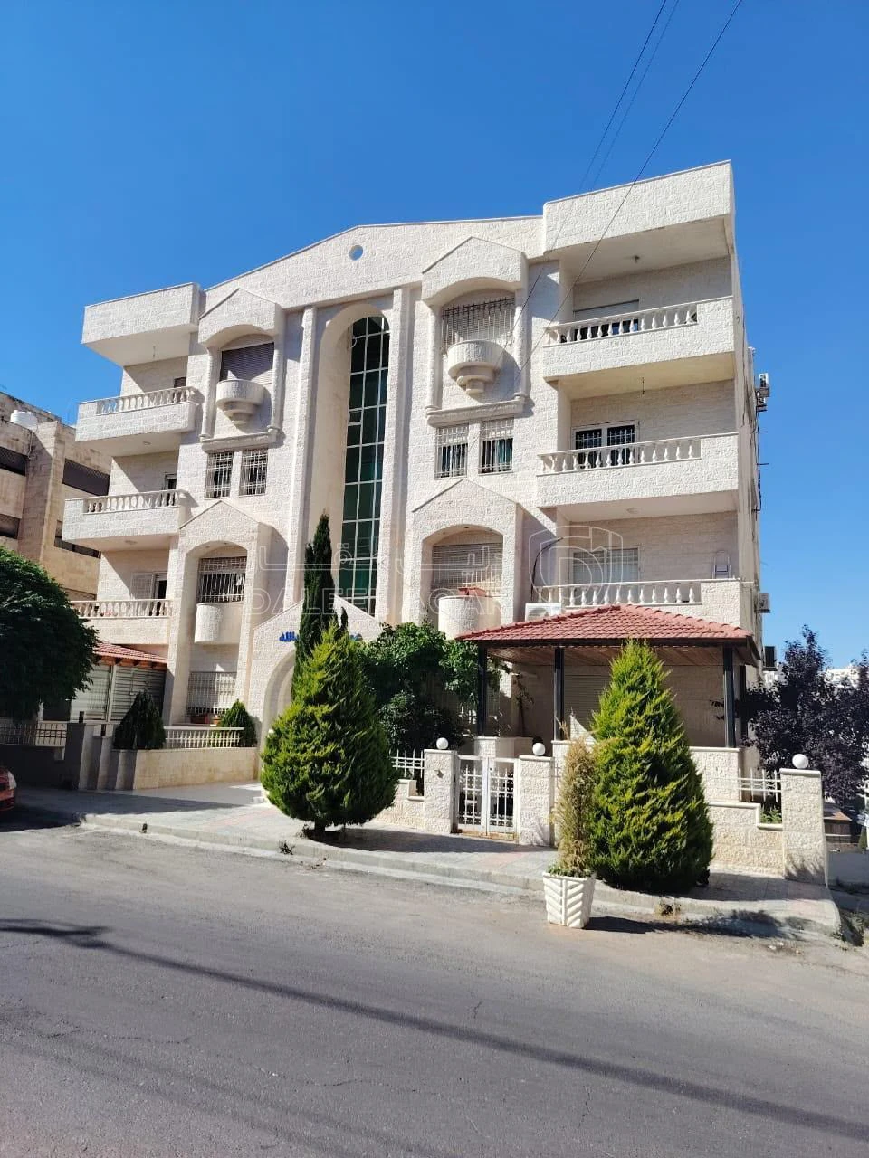 شقة في عمان تلاع العلي شارع حكيم بن حزام - 70,000 دأ - صورة 1