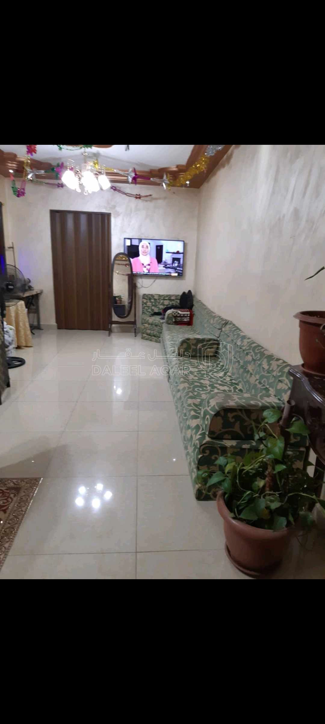 شقة في الزرقاء مدينه الشرق المرحله الثانيه عماره١٧ - 30,000 دأ - صورة 1