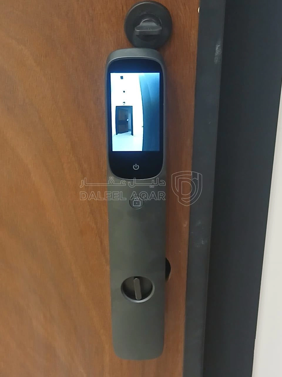 شقة في شارع المطار - خلف المدارس العالمية ( الحويطي ) - 160,000 دأ - صورة 1