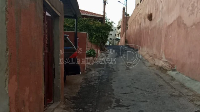 مبنى - جبل اللويبده بالقررب من دائرك الامتحانات  - 170000 دأ