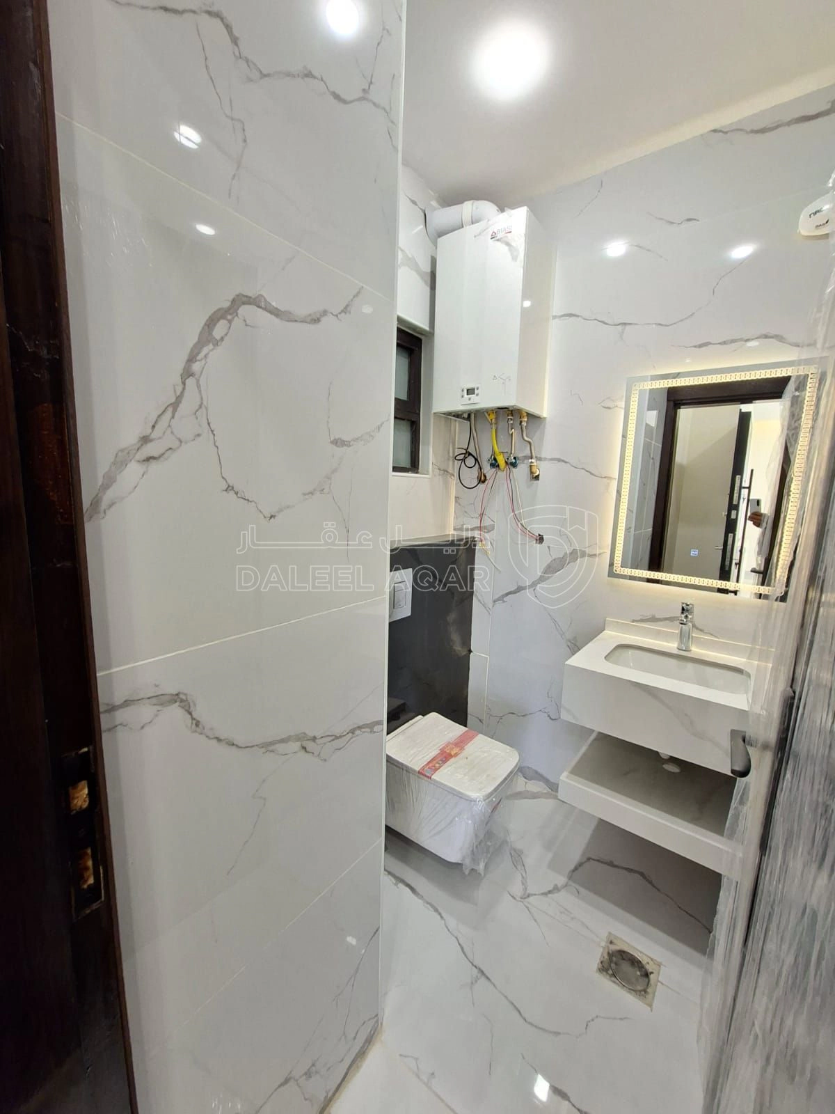 شقة في ضاحية الرشيد - بالقرب من دوار اقرأ - 102,000 دأ - صورة 1