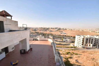 فيلا/منزل في اليادودة - 850,000 دأ - صورة NaN