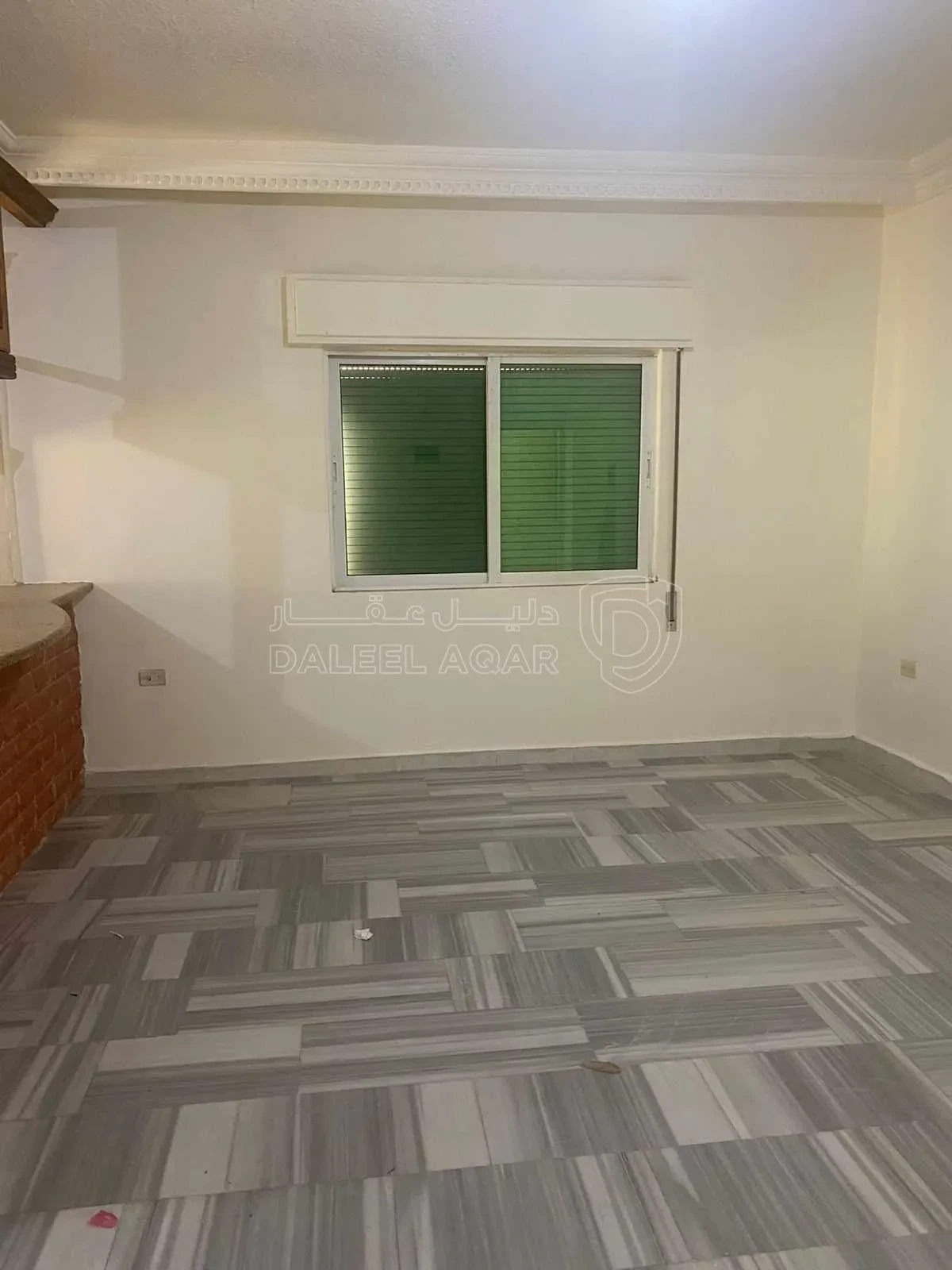 شقة في شارع حماد الحطاب - 55,000 دأ - صورة 1