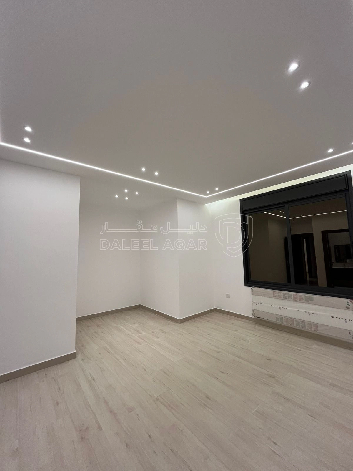 شقة في شقة ثالث مع روف للبيع في مرج الحمام اسكان عالية - 168,000 دأ - صورة 1