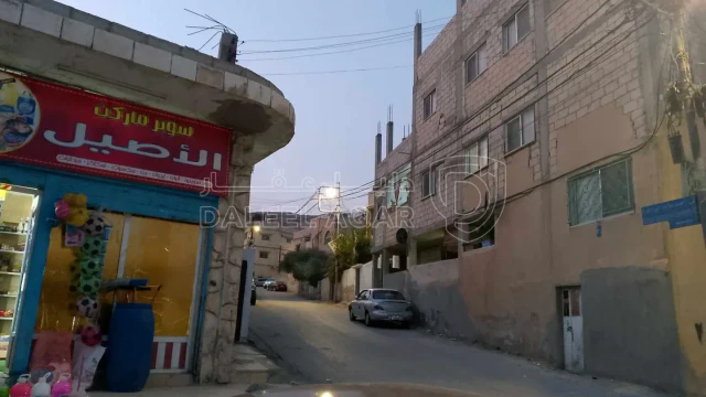 مبنى - الزرقاء حي معصوم مثلث الجبل الاول  - 110000 دأ