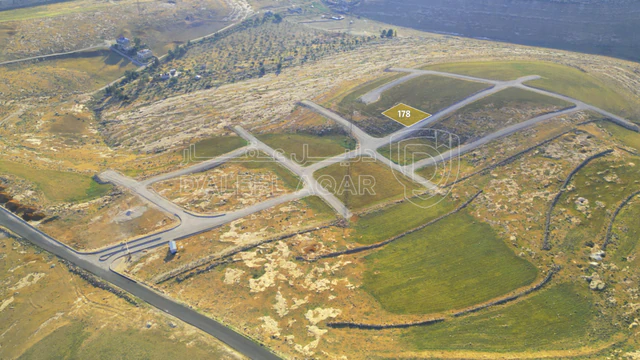 أرض في أرض سكنية بالمستندة الجديدة- 2.5 كم عن اشارة الغاز - 38,000 دأ - صورة NaN