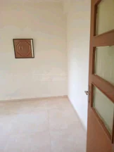 شقة - ضاحية الحسين بالقرب من مسجد بر الوالدين  - 77000 دأ