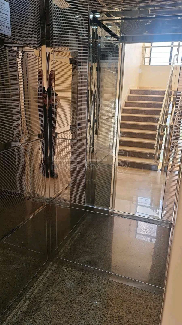 شقة في الضهير - 120,000 دأ - صورة 1