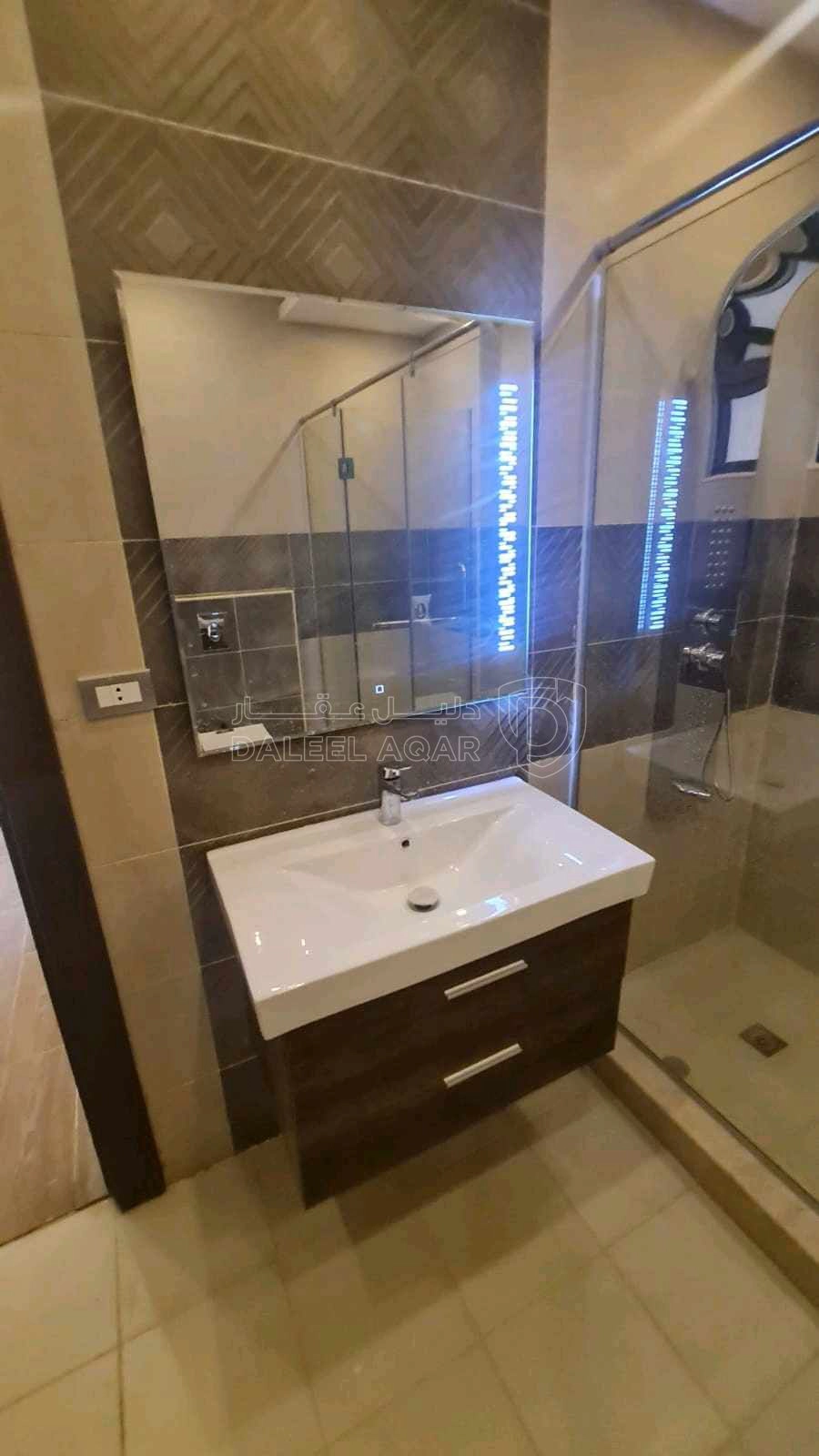 شقة في الضهير - 120,000 دأ - صورة 1