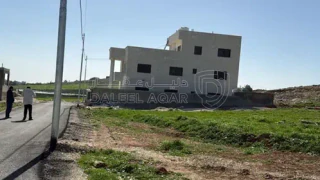 أرض - اللبن عراق ابو جسار - 30000 دأ
