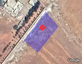 أرض في للبيع ارض مساحتها دنم خريبه السوق  - 65,000 دأ - صورة NaN