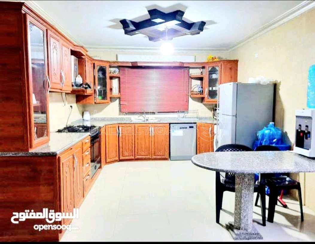 شقة في اربد -الرهابات الورديه_ مقابل مدارس البشر - 53,000 دأ - صورة 1