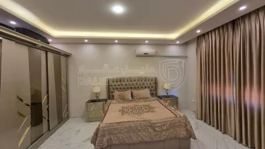 شقة في قرب مدارس الاتفاق - 120,000 دأ - صورة NaN