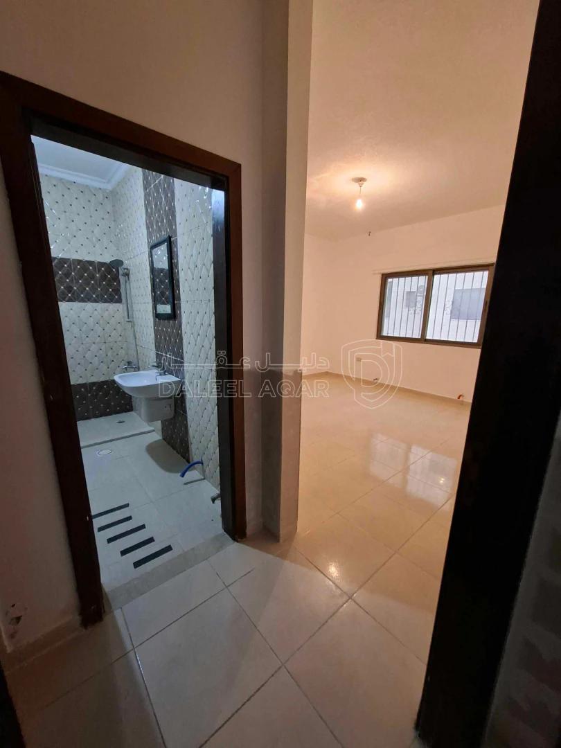 شقة في ابو السوس  - 70,000 دأ - صورة 1