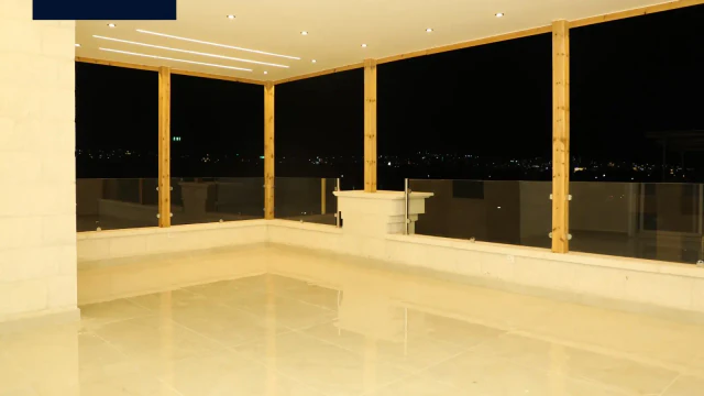 شقة - العقبة - منطقة النخيل  - 77000 دأ