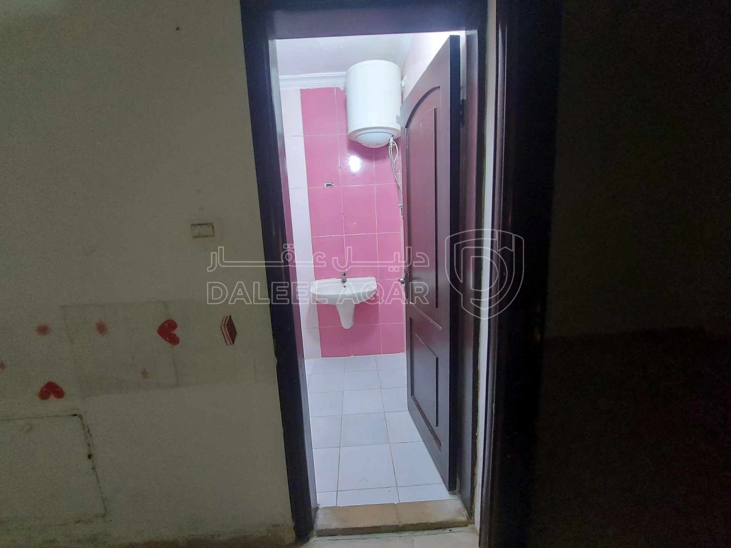 شقة في اربد مول مقابل مدرسة دار العلوم - 28,000 دأ - صورة 1