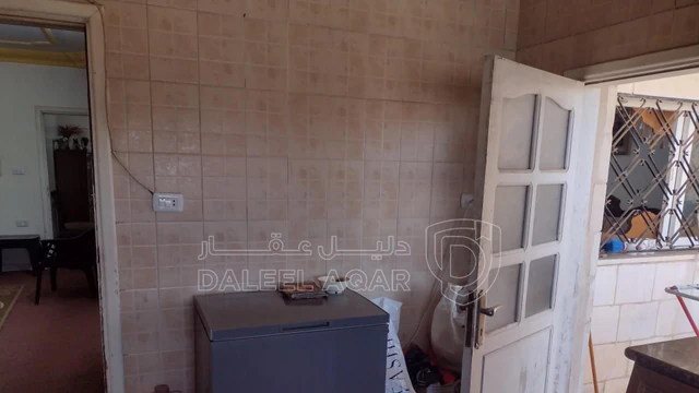 شقة في اربد الحي الجنوبي قرب حديقة اعمار اربد - 45,000 دأ - صورة NaN