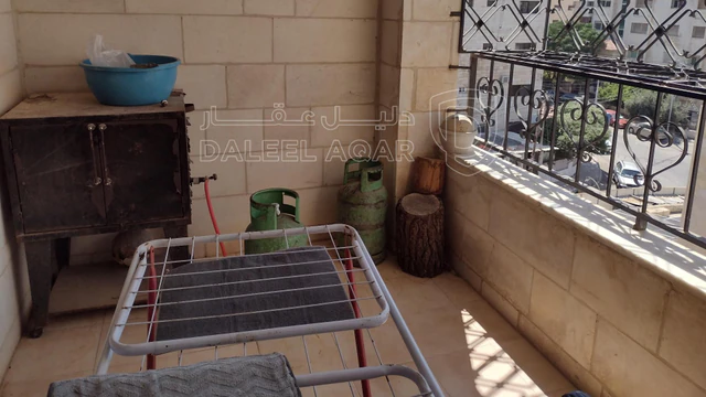 شقة في اربد الحي الجنوبي قرب حديقة اعمار اربد - 45,000 دأ - صورة NaN
