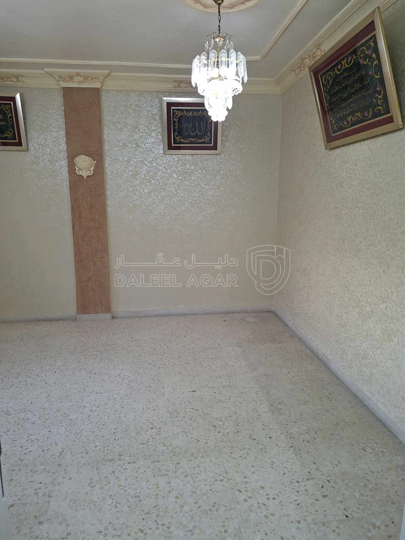 فيلا/منزل في  جبل المنارة التطوير الحضري - 50,000 دأ - صورة 1