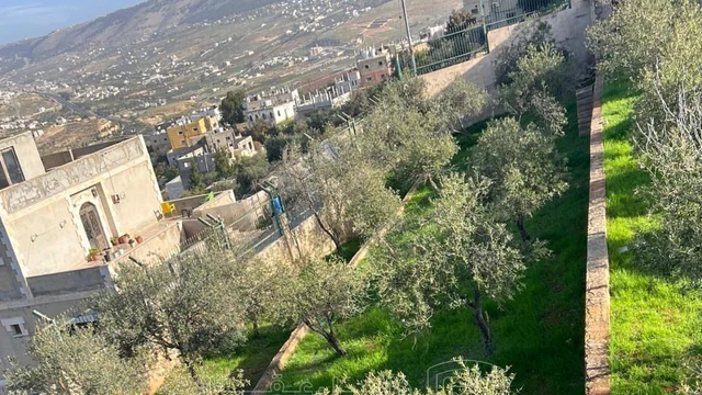 أرض في للبيع أرض مميزة في أجمل مناطق جرش - 130,000 دأ - صورة NaN