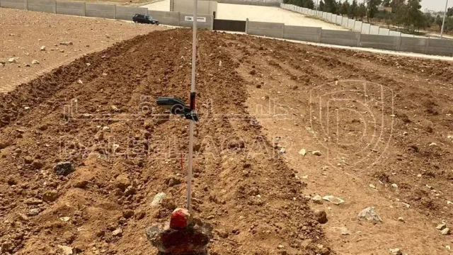 أرض في قطعة ارض مميزة جداً في منجا بجانب كنجز اكاديمي ومقابل Olivewood - 150,000 دأ - صورة 1