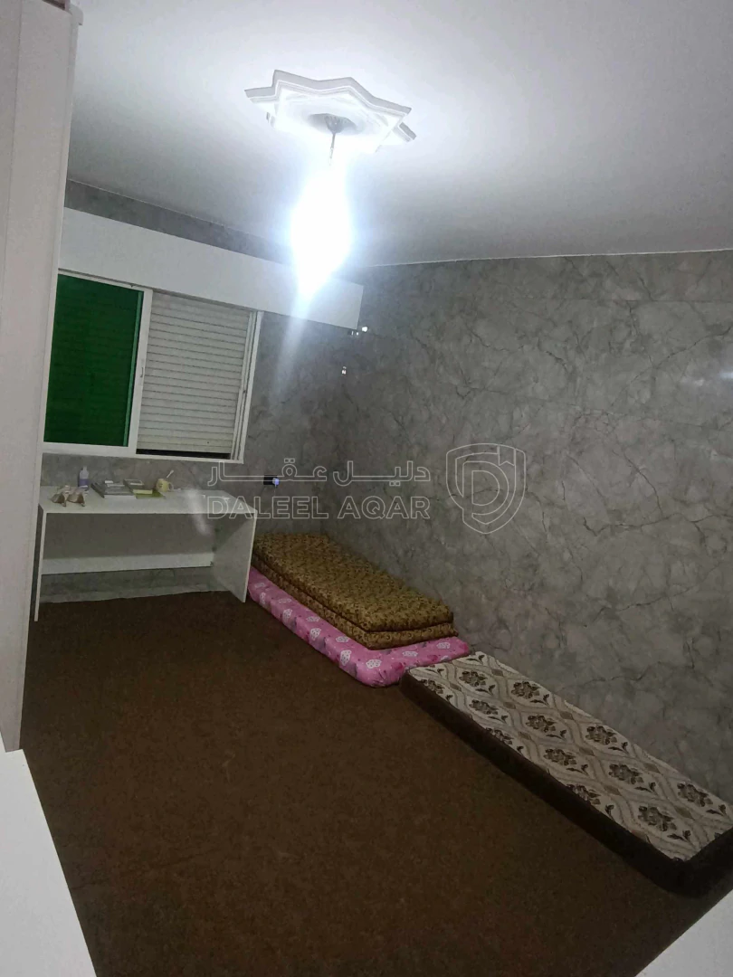 شقة في اربد مجمع الشيخ خليل  - 30,000 دأ - صورة 1